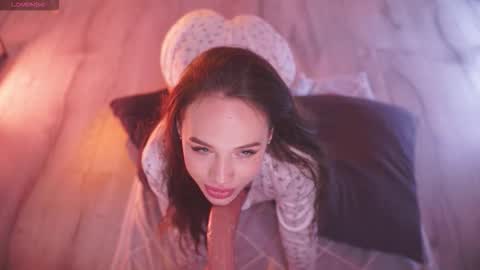 Snapshot of bllowjoyy chatting on 09-25-25, 07:12 Amy online show from 09-25-25, 07:12