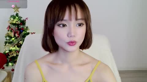 Snapshot of blon_kater chatting on 12-24-24, 04:22 YoYo online show from 12-24-24, 04:22