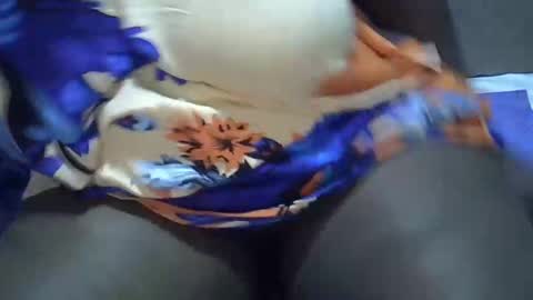 Snapshot of blonde202 chatting on 01-30-25, 12:27 Abbygael online show from 01-30-25, 12:27