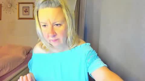 Nicole online show from 01-01-25, 07:21