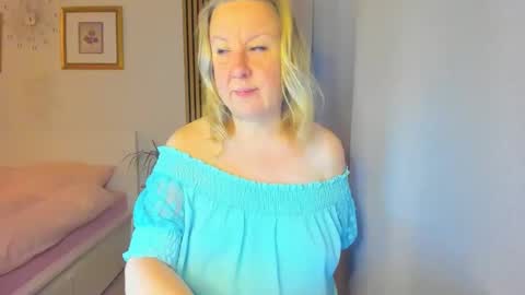 Nicole online show from 01-10-25, 05:15