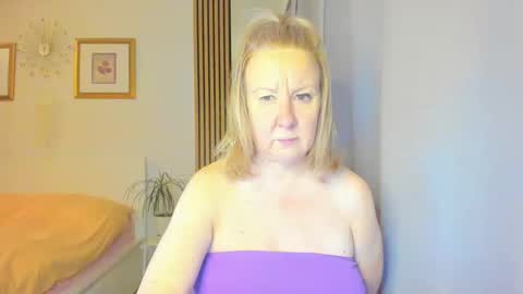 Nicole online show from 02-05-25, 08:46
