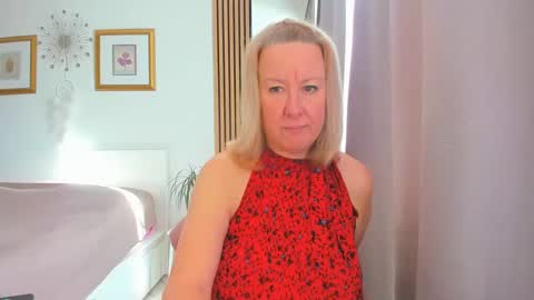 Nicole online show from 03-06-25, 01:03
