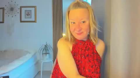 Nicole online show from 03-11-25, 05:16
