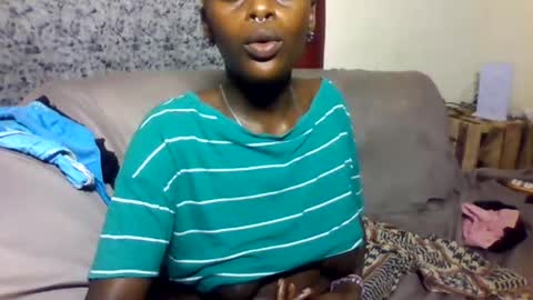 Snapshot of blonde_barby chatting on 11-12-25, 04:02 blonde_barby online show from 11-12-25, 04:02