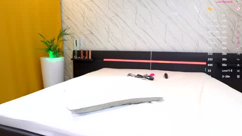 Snapshot of blonde_bigtits chatting on 03-09-25, 08:18 blonde_bigtits online show from 03-09-25, 08:18