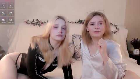 Snapshot of blonde_lotos chatting on 02-12-25, 03:07 Kate and Mary online show from 02-12-25, 03:07