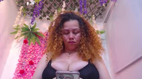 blonde_squirt_ online show from 02-13-26, 10:28