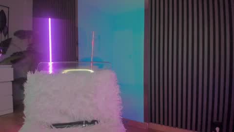 Snapshot of blondie_muller chatting on 02-02-25, 04:32 blondie_muller online show from 02-02-25, 04:32