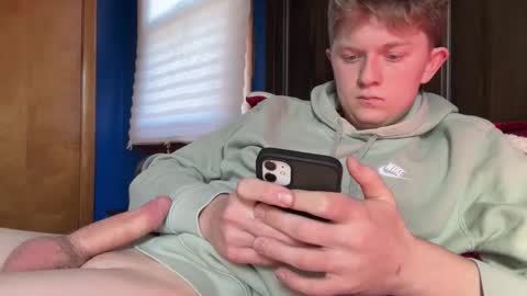 Snapshot of blondiedicks1 chatting on 01-16-26, 04:55 blondiedicks1 online show from 01-16-26, 04:55