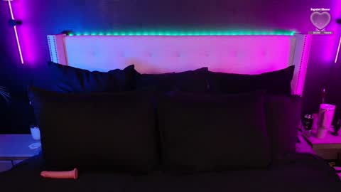 Blondi online show from 01-30-25, 05:17