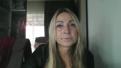 Iren online show from 10-12-25, 09:19