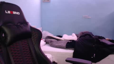CAT online show from 10-14-25, 07:47