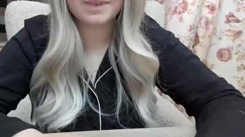 blondymargaret online show from 03-03-25, 12:27
