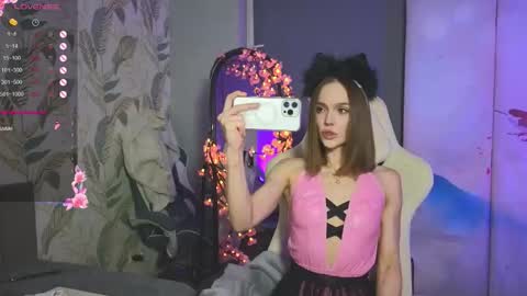 Snapshot of bloominglucy chatting on 09-14-25, 09:36 lucy  online show from 09-14-25, 09:36