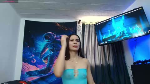 Snapshot of blowjob_sex69 chatting on 12-29-24, 06:16 santiylola online show from 12-29-24, 06:16