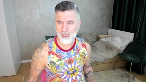 Nico online show from 02-06-25, 01:43