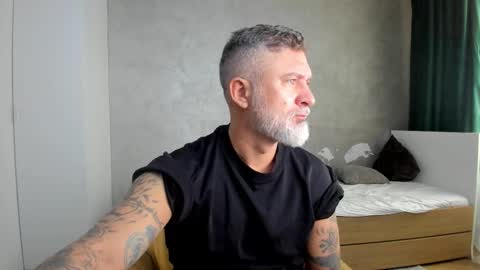 Nico online show from 09-13-25, 05:07