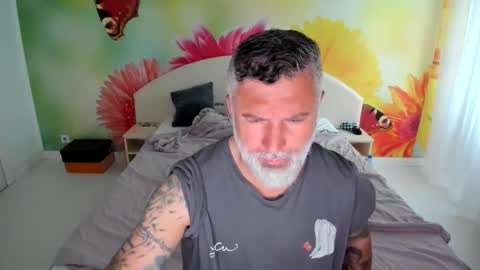 Nico online show from 11-10-25, 08:35