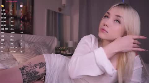 Adeline online show from 12-20-25, 06:31