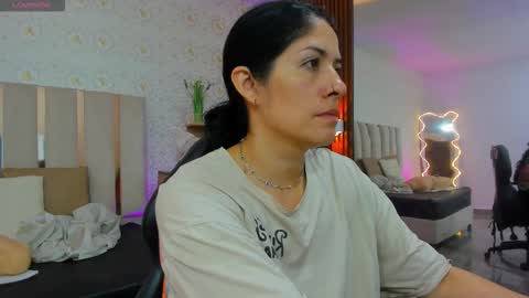 Snapshot of blue_tay1 chatting on 10-11-25, 11:53 blue_tay1 online show from 10-11-25, 11:53