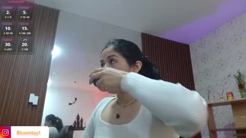 Snapshot of blue_tay1 chatting on 11-03-25, 12:06 blue_tay1 online show from 11-03-25, 12:06