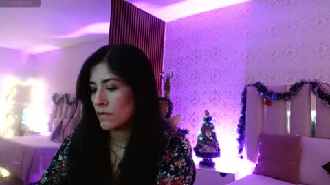 Snapshot of blue_tay1 chatting on 11-24-25, 11:43 blue_tay1 online show from 11-24-25, 11:43