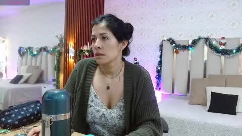 Snapshot of blue_tay1 chatting on 11-25-25, 11:10 blue_tay1 online show from 11-25-25, 11:10