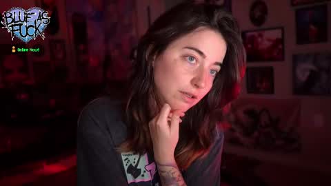 Snapshot of blueasfuck chatting on 03-07-25, 01:31 Blue online show from 03-07-25, 01:31