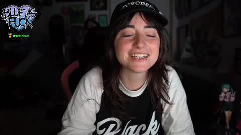 Snapshot of blueasfuck chatting on 09-16-25, 06:25 Blue online show from 09-16-25, 06:25