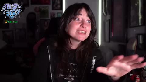 Snapshot of blueasfuck chatting on 10-11-25, 12:10 Blue online show from 10-11-25, 12:10