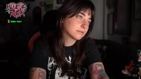 Blue online show from 11-28-25, 03:09