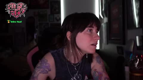 Blue online show from 04-11-26, 12:26