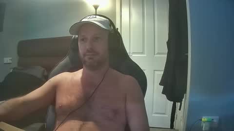 Snapshot of bluebirdflame1 chatting on 06-05-26, 06:52 bluebirdflame1 online show from 06-05-26, 06:52