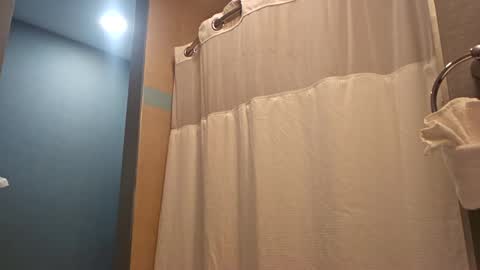 Dominick Wyte online show from 12-24-24, 04:51