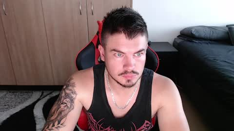 blueeyeboy0 online show from 01-18-25, 09:45