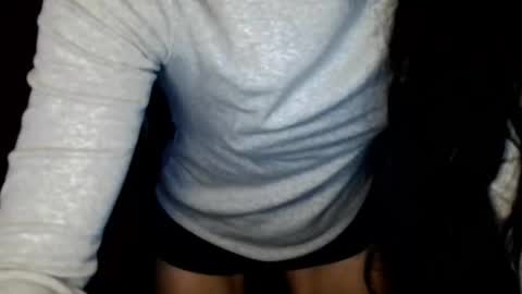 Snapshot of blueeyedlie chatting on 09-17-25, 05:09 Blueeyedlie online show from 09-17-25, 05:09