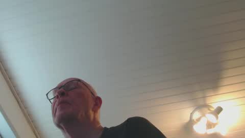 blueeyesn8 online show from 01-15-25, 09:56