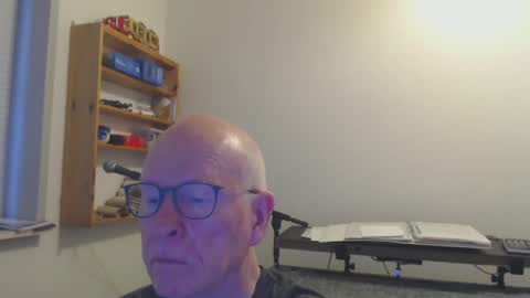 blueeyesn8 online show from 01-22-25, 08:07