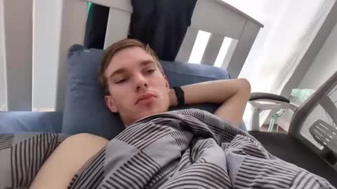 bluegaze6227724 online show from 12-01-25, 08:25