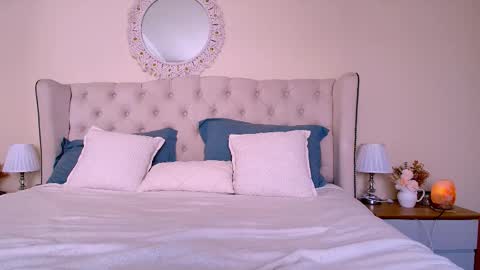 FLORAA online show from 12-16-25, 01:16