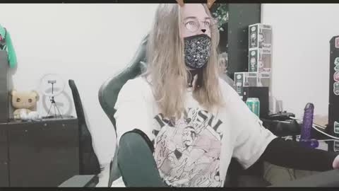 Blue online show from 12-17-25, 12:16