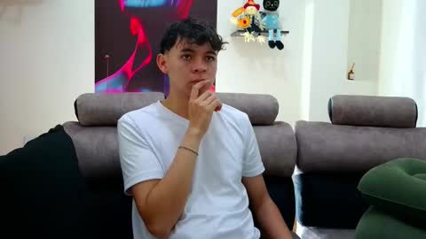 bluewolf247 online show from 10-19-25, 07:36