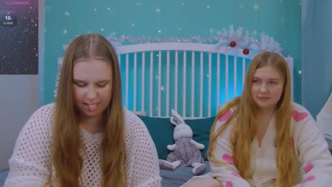 Ellie3 online show from 01-14-25, 11:53