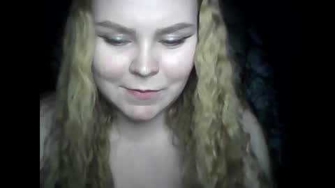 blushing_star online show from 03-12-25, 06:44