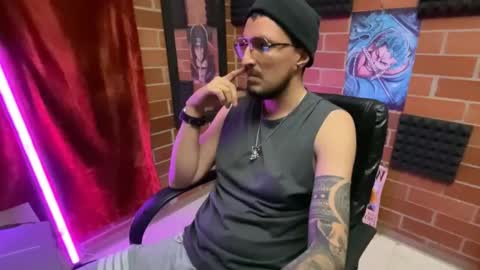 Snapshot of blworld25 chatting on 12-18-25, 02:28 Blworld online show from 12-18-25, 02:28