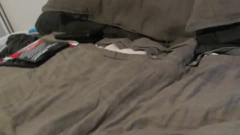 Snapshot of bob123478 chatting on 12-21-24, 01:04 bob online show from 12-21-24, 01:04