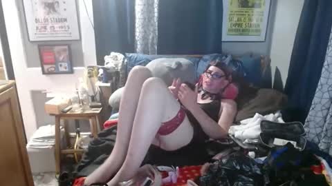 Snapshot of bobbiloosehole chatting on 11-07-25, 10:15 Bobbi online show from 11-07-25, 10:15