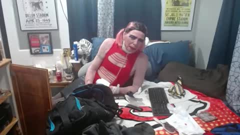 Snapshot of bobbiloosehole chatting on 11-09-25, 03:54 Bobbi online show from 11-09-25, 03:54