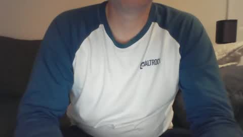 bobby_113 online show from 01-19-25, 01:53